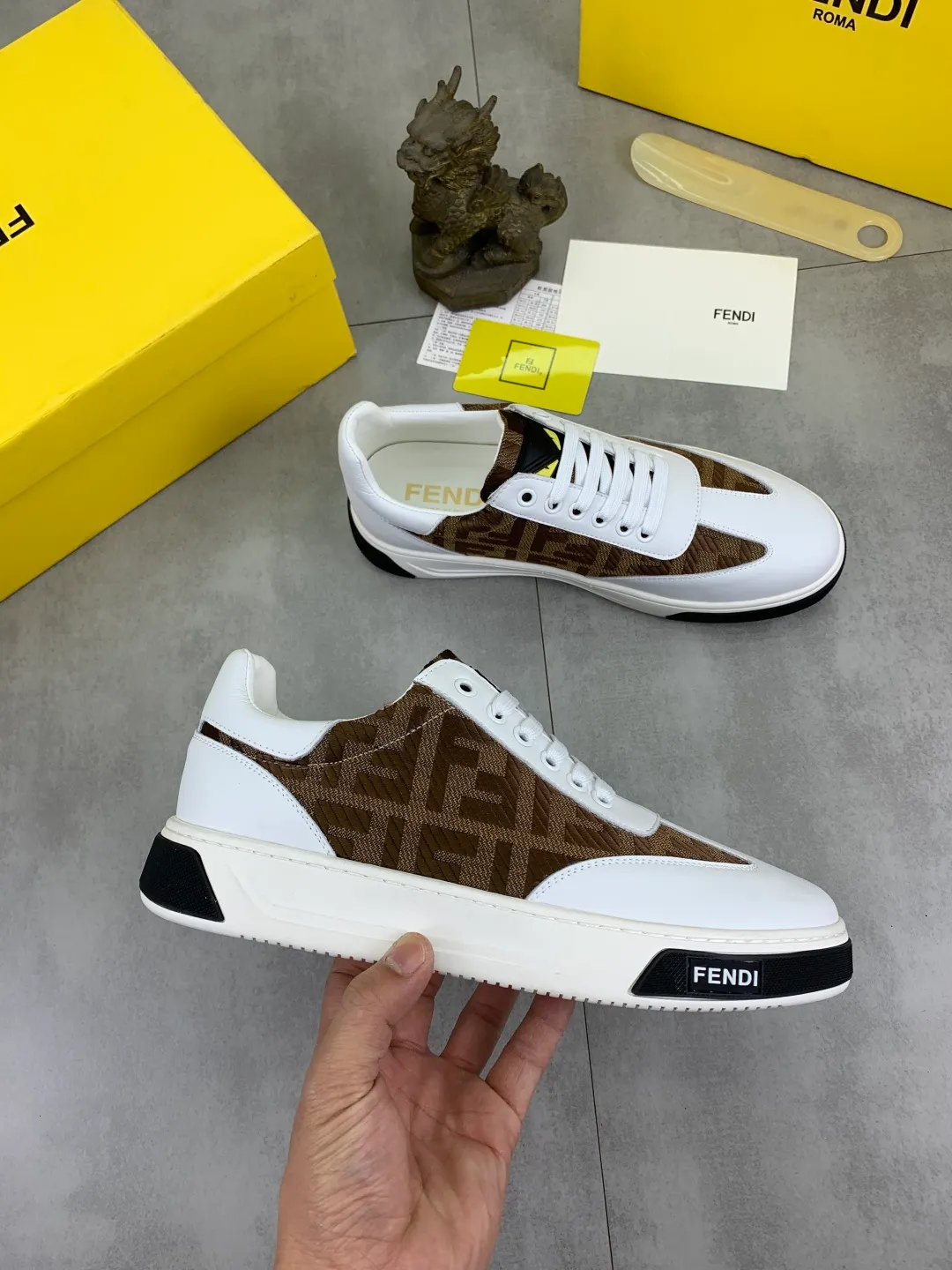 ​Men's shoes 💰P420 💰[New style] little monster 🆘 New style at FENDI counter 🕶️🕶️Simple routing effect, showing an elegant and cool driving shoe 🎬Using imported calfskin + first-layer pigskin lining🐂Excellent material🎬Detailed workmanship 🤗Comfortable foot feel➰➰. ​Pair it with any outfit to show your taste and temperament, low-key luxury ♻️Design ​simple and elegant ​noble and fashionable 🍃​Very loved and favored by trendy men 💓❤️size: 38-44 4️⃣colors available